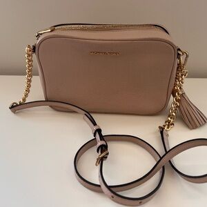 Michael Kors crossbody- like new